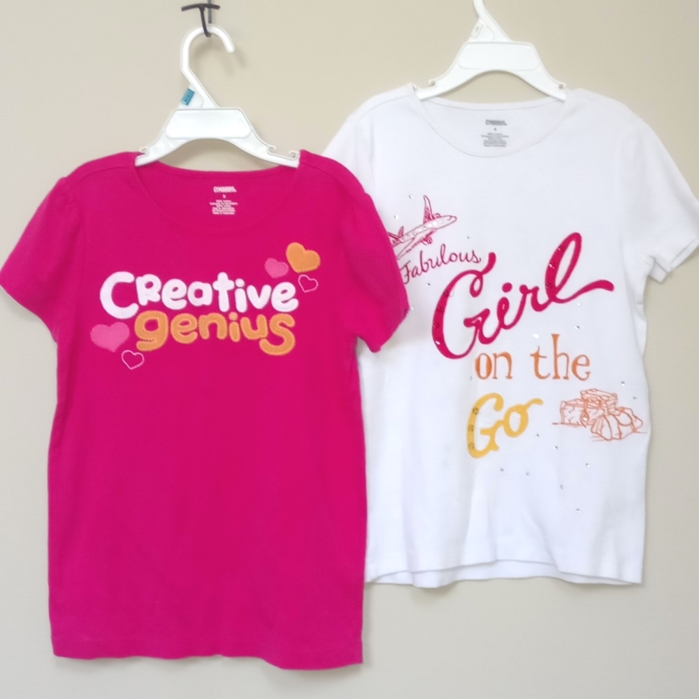 Price🔽Gymboree Lot of 2 T-shirts